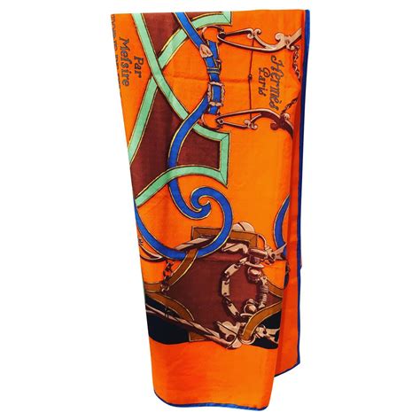 echarpe homme hermes prix|Echarpes et Carrés en Soie Hermès pour Homme.